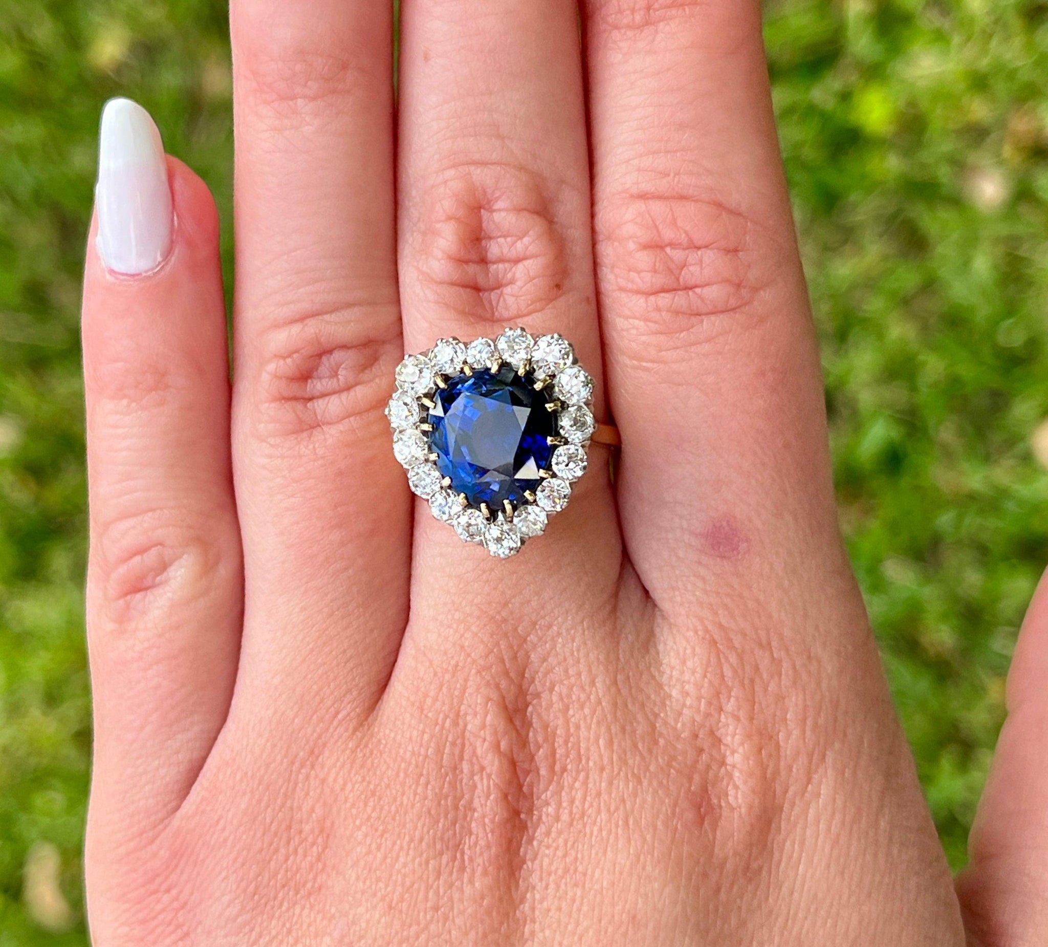 Heart Shaped Blue Sapphire 1.1 Carat Engagement Ring | Bluela